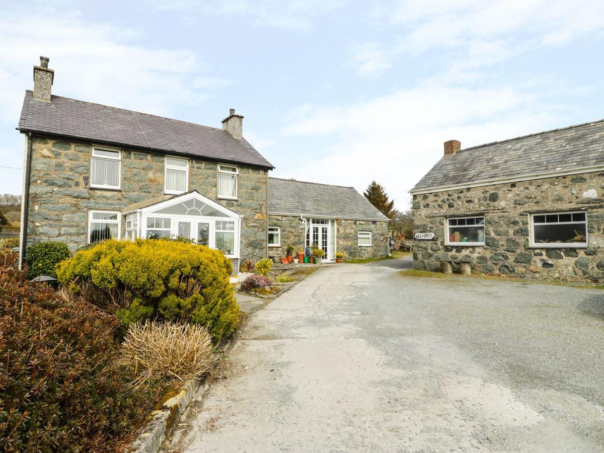 Bwthyn Ael Y Bryn Villa Dolbenmaen Buitenkant foto